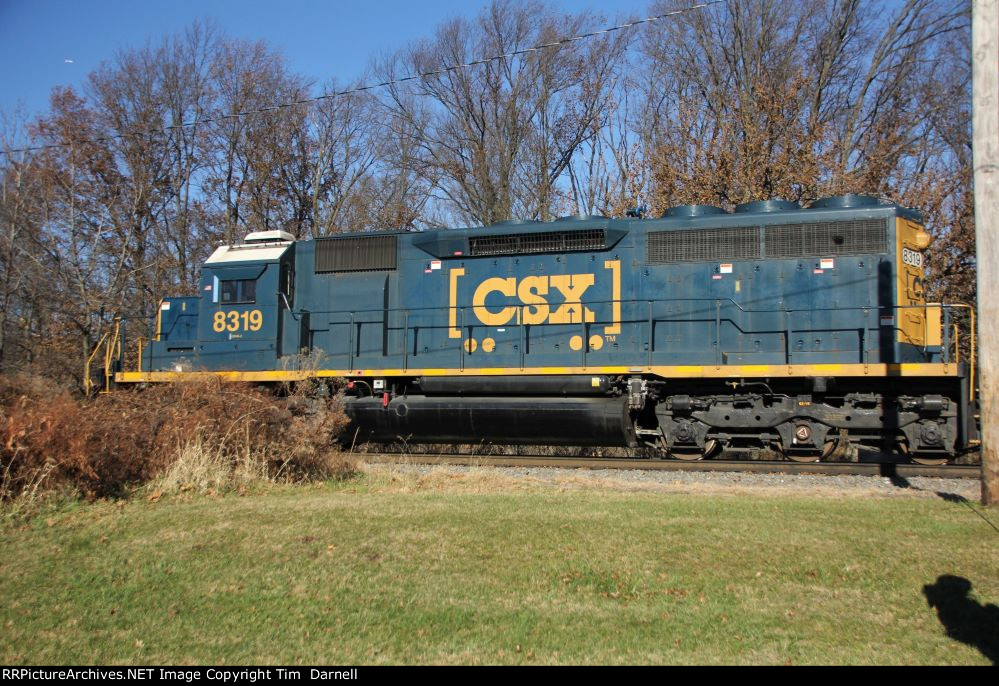 CSX 8319 working on local PR19